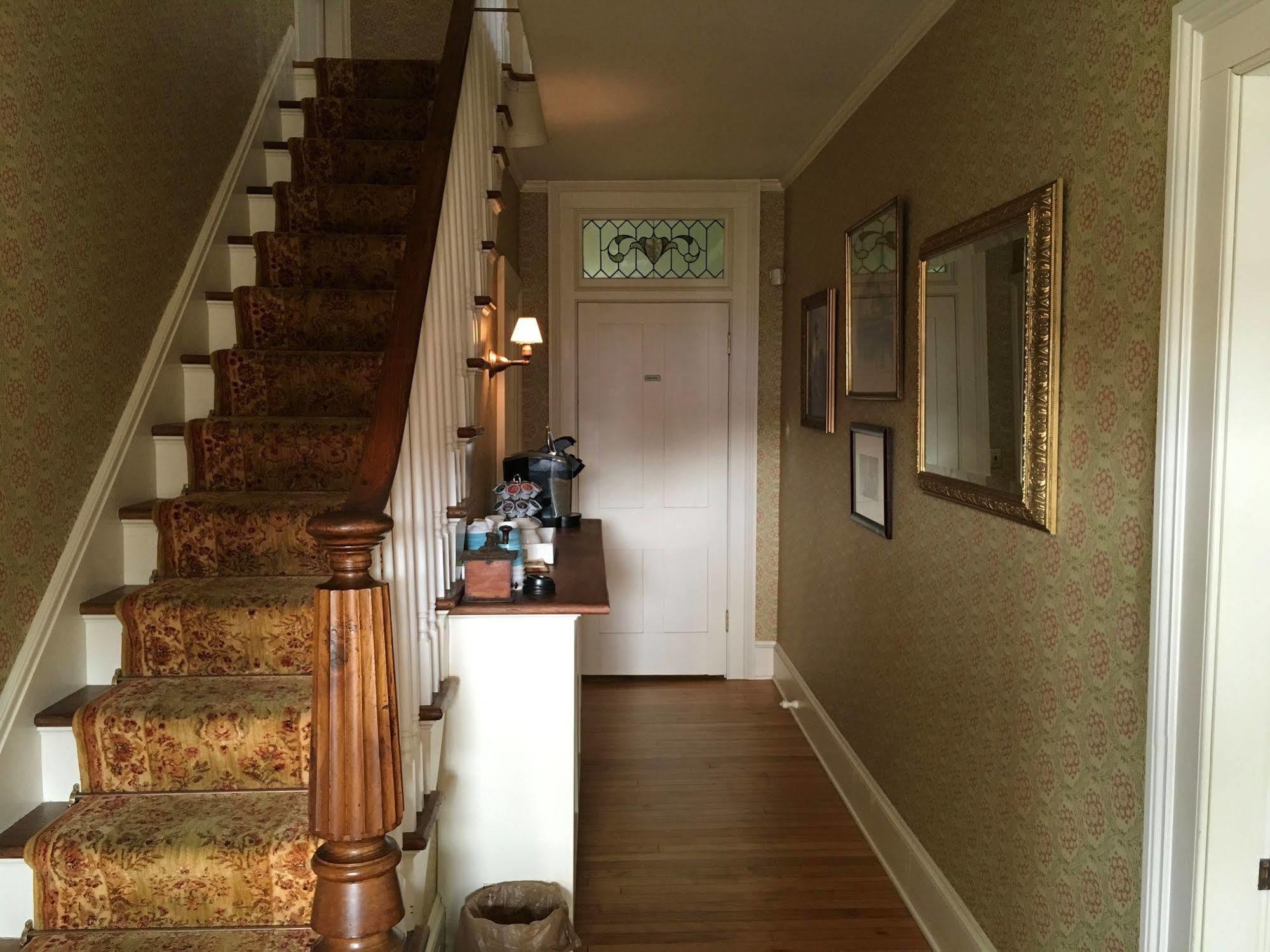 Dreamhouse Country Inn Bristol ภายนอก รูปภาพ